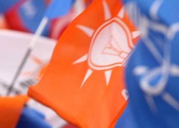 AKP'de toplu istifa!