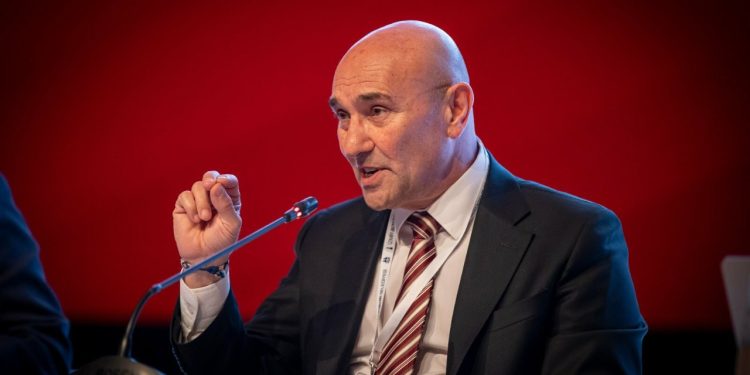 Aday olacağı iddia edilmişti: Tunç Soyer'den 'DEM Parti' açıklaması