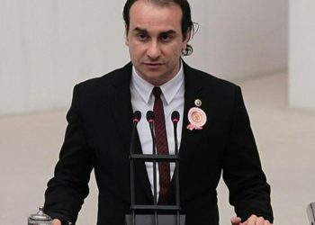 Ağıza alınmayacak ifadeler kullandı: Alpaslan Türkeş'in oğlu, MHP'ye savaş açtı