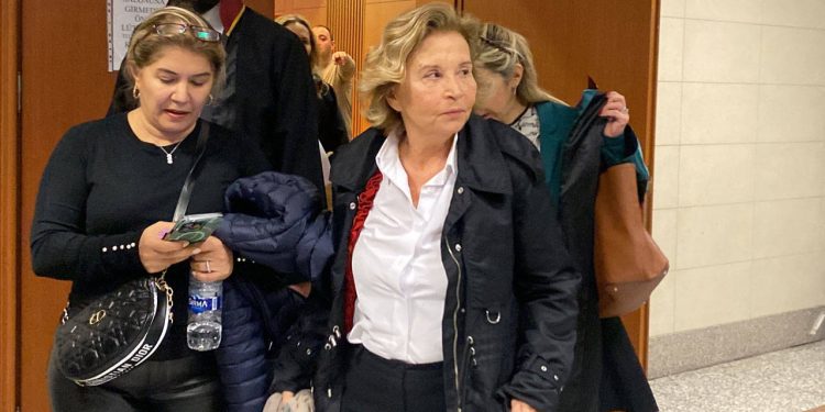 Ahmet Altan ve Nazlı Ilıcak’a hapis cezası