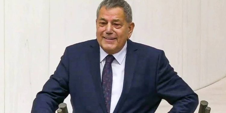 Anadil gününde Meclis'te Kürtçe'den sonra Lazcaya da sansür: CHP'li Ocaklı'nın mikrofonu kapatıldı