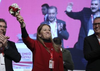 Arzu Çerkezoğlu, bir kez daha DİSK Genel Başkanı oldu