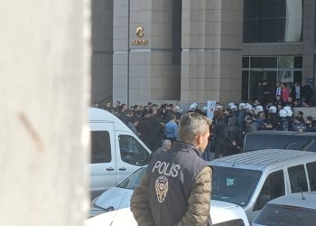 Avukatlara adliye önünü yasakladılar | İliç faciasına tepki: İşçiler öldürüldü. Binlerce kez uyardık açgözlü sermaye için devam ettiler