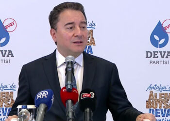 Babacan’dan Tansu Çiller’e tepki: ‘İktidarın ihtiyacı olduğu durumlarda ortaya çıkıyor’