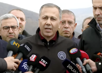 Bakan Ali Yerlikaya: Maden ocağındaki işçilerin 5’i konteynerda, 4’ü araç içinde