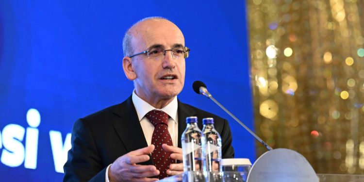 Bakan Şimşek'ten yeni Merkez Bankası Başkanı'na İngilizce tebrik mesajında "uygunluk" vurgusu