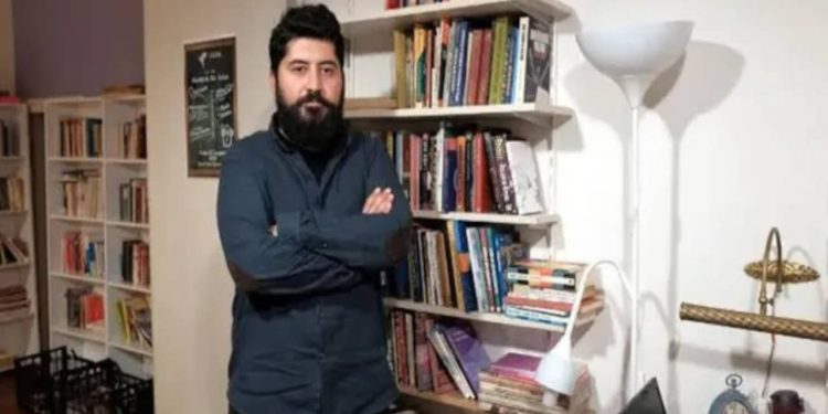 Barış Akademisyeni Adem Yeşilyurt yeniden ihraç edildi