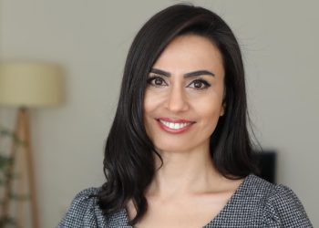 Barış Akademisyeni Mühdan Sağlam yeniden ihraç edildi