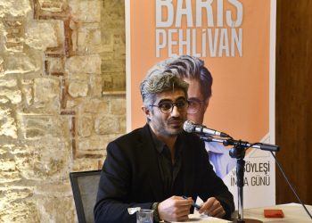 Barış Pehlivan okurlarıyla buluştu