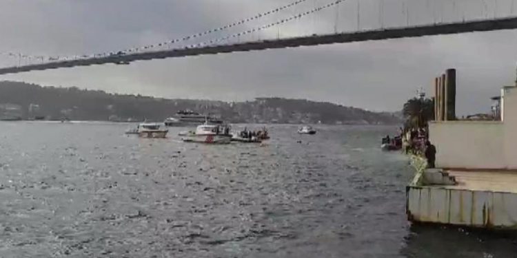 Beşiktaş’ta denize düşen 2 işçiden 1’i öldü