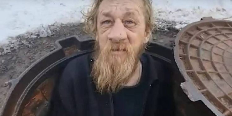 Boşandıktan sonra kanalizasyona inen adam, 15 yıl boyunca orada yaşadı