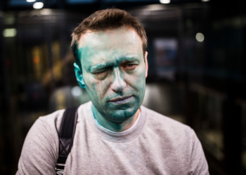 ÇEVİRİ | Aleksey Navalny’nin gösterdiği manevi cesaret hepimizi utandırmalı!