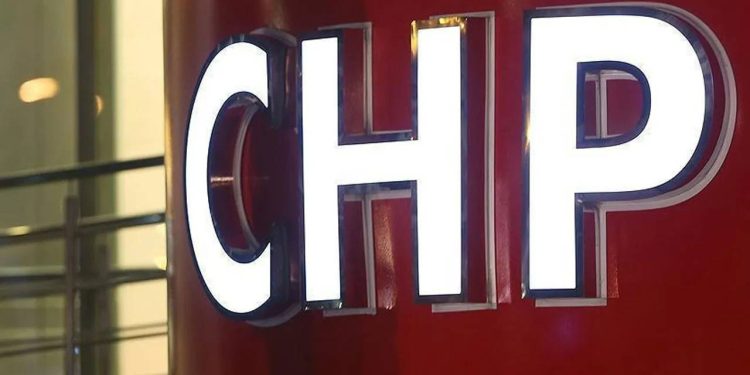 CHP'de 37 gün sonra bir aday değiştirildi