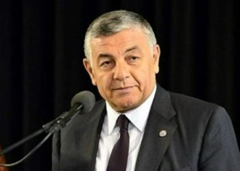 CHP'de Sarıyer krizi: Yeniden aday gösterilmeyen belediye başkanından belediye binası önüne çağrı