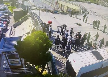 Çağlayan Adliyesi’nde silahlı sesleri; 2 saldırgan öldürüldü