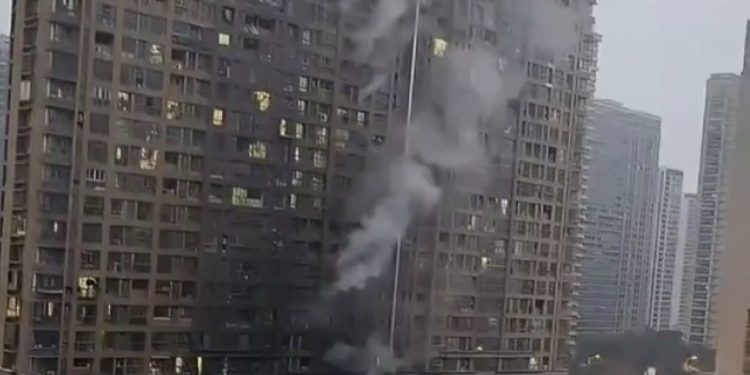 Çin'de apartmanda yangın: 15 kişi öldü