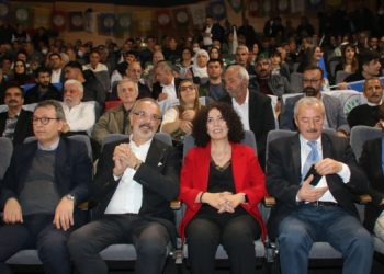 DEM Parti İzmir adaylarını tanıttı: Deniz'in hayalleri için yola çıktık