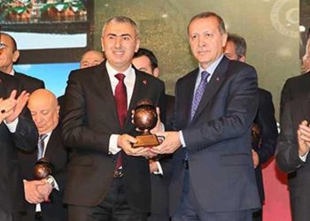 Devletten milyarlık ihaleler alıyordu: Bayburt Grubu patronuna dolandırıcılıktan hapis cezası