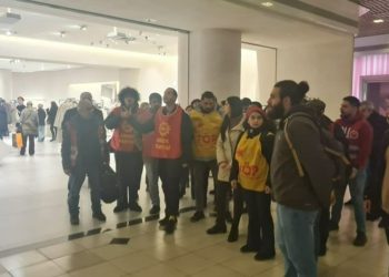 Direnen Özak işçilerinden eylem