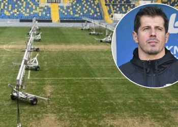 Emre Belözoğlu’ndan zemin açıklaması: Benim oyuncularımın sağlığı da her sporcu kadar değerli