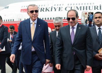 Erdoğan’dan Sisi’ye: Değerli kardeşimi ilk fırsatta Ankara’ya beklediğimi söyledim