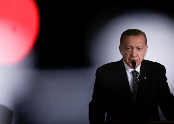 'Erdoğan'ı durdurun' demişti: PTT'yle AİHM'e gönderdiği dilekçe 'yolda kayboldu'; ihraç edildi