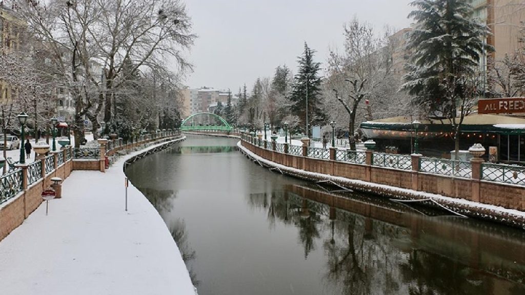 Eskişehir'de duyulan patlama sesiyle ilgili valilikten açıklama!