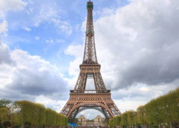 Eyfel Kulesi'ndeki 6 günlük grev arası sona erdi