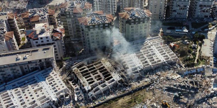 FELAKETİN 1. YIL DÖNÜMÜ | 319 bin konut nerede?