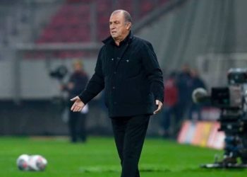 Fatih Terim, basın toplantısında gazeteciye çıkıştı: Soru mu bu?