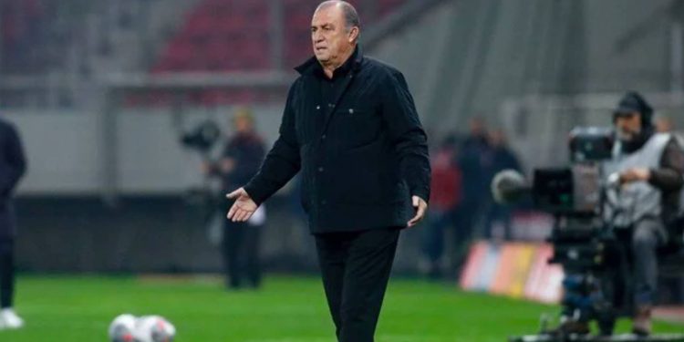 Fatih Terim, basın toplantısında gazeteciye çıkıştı: Soru mu bu?