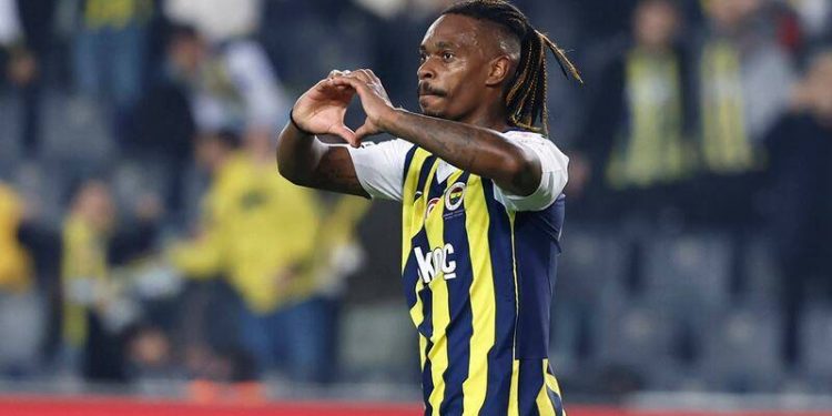 Fenerbahçe'de beklenmedik ayrılık; yeni takımı için sağlık kontrolünden geçti