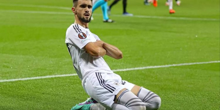 Galatasaray'da sol bek için rota Azerbaycan