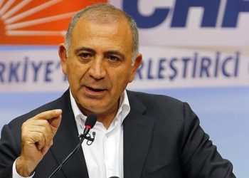 Gürsel Tekin CHP'den istifa etti