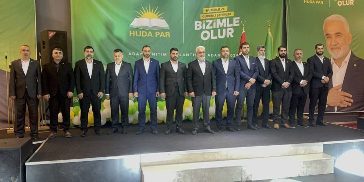 HÜDA PAR 57 belediye başkan adayını açıkladı: 3 büyükşehirde kimler aday oldu?