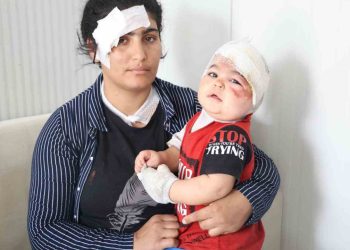 Hatay'da yangın çıkan konteynere girerek bebeğini kurtaran anne, o anları anlattı