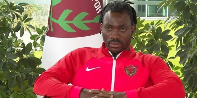 Hatayspor, depremde hayatını kaybeden futbolcusu Christian Atsu'yu andı