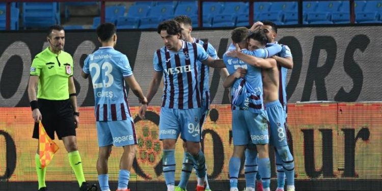 Hatayspor'u 2 golle geçen Trabzonspor'un galibiyet hasreti sona erdi