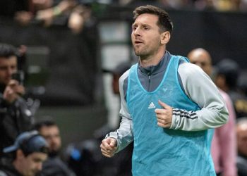 Hong Kong'da 'Messi' kararı: Paralarının yarısı iade edilecek