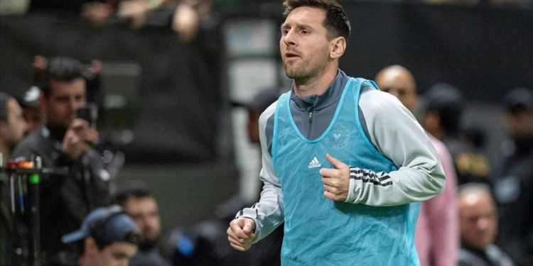 Hong Kong'da 'Messi' kararı: Paralarının yarısı iade edilecek