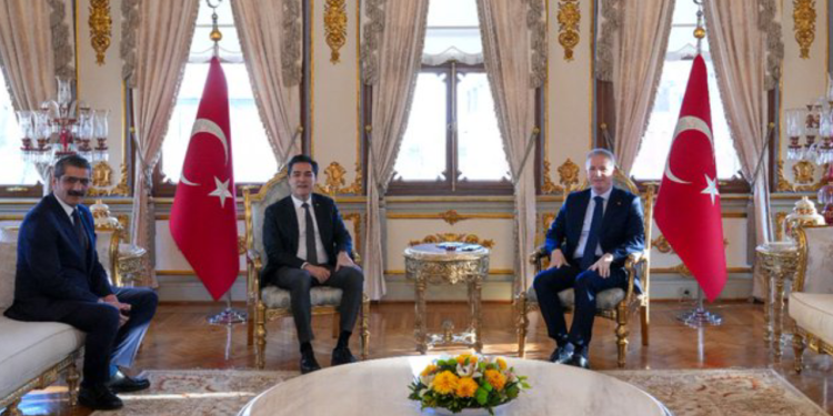 İYİ Parti İBB Başkan adayı Kavuncu'dan, Vali Gül'e ziyaret