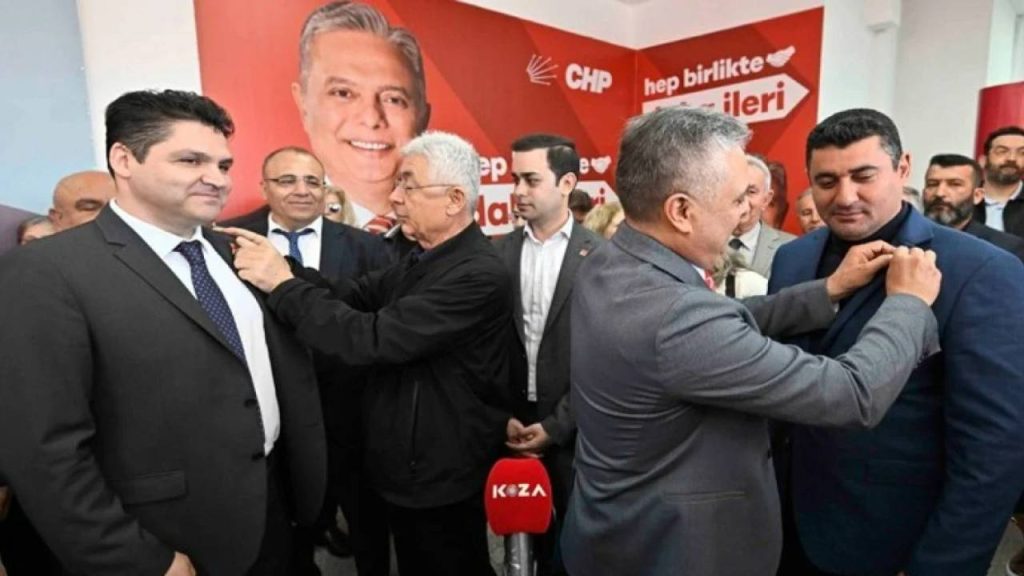 İYİ Parti'de deprem sürüyor; 150 kişi istifa etti, CHP'ye katıldı