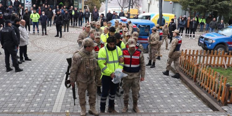 İliç’teki maden faciasıyla ilgili gözaltına alınanlar adliyeye sevk edildi