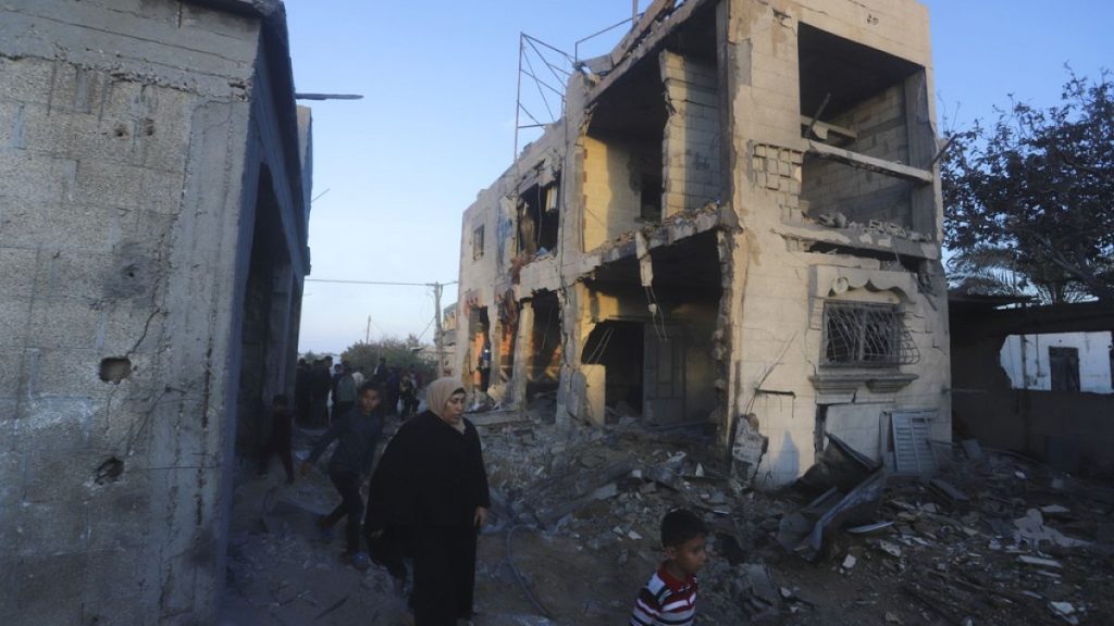 İsrail'den Refah'a havadan ve denizden saldırı: En az 67 Filistinli öldü; 2 rehineye ulaşıldı