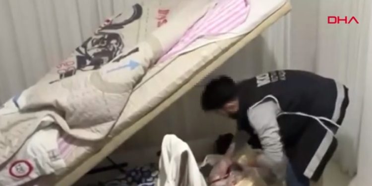 İstanbul’da cemaat operasyonu: ‘Suçlama; başka semte taşınma ve kiralık daire tutma’