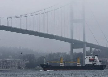 İstanbul’da deniz ulaşımına sis engeli