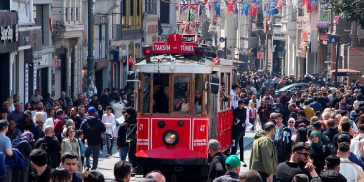 İstanbul’da ocak ayında perakende fiyatlar aylık yüzde 6,72, yıllık bazda ise yüzde 76,17 oldu