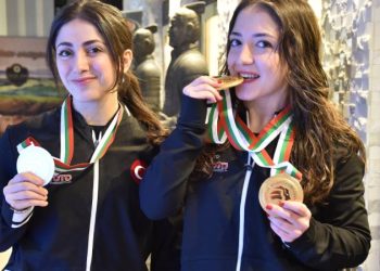 İstiklal Marşımızı Sofya’da dinlettiğimiz için ülkemiz adına gururlu ve mutluyuz