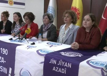 KESK'ten 8 Mart eylemine davet: Kadınları özgürlük, emek, hak, adalet, barış ve laiklik için 8 Mart'a çağırıyoruz