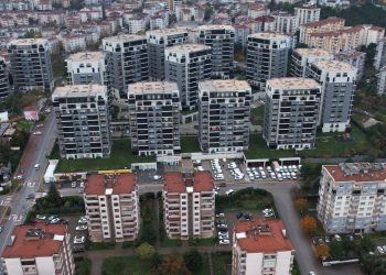 Konut satışları dibe vurdu, sektör tepetaklak oldu: 2024 yılında ne olacak?